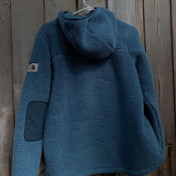 The North Face Blue Campshire Fleece Jacket - Picture 2 of 5